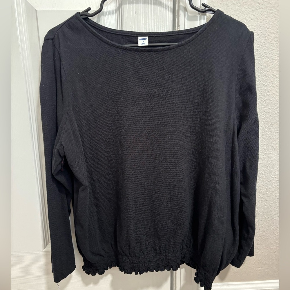 black long sleeve with ruched hem